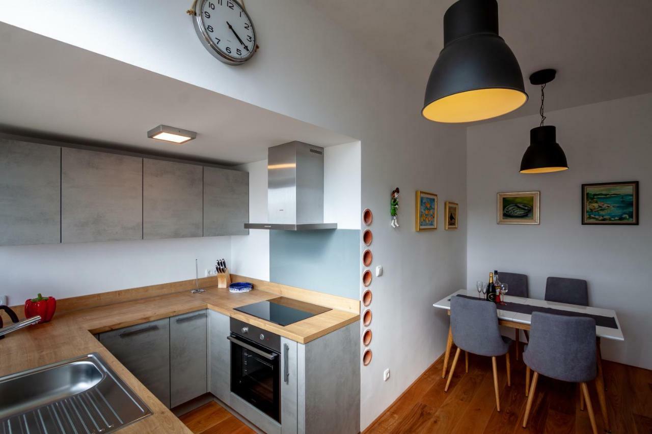 Apartman Colosseum Apartment Pula Ngoại thất bức ảnh